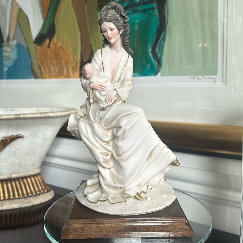 Belcari Figurine “Dear” 1986